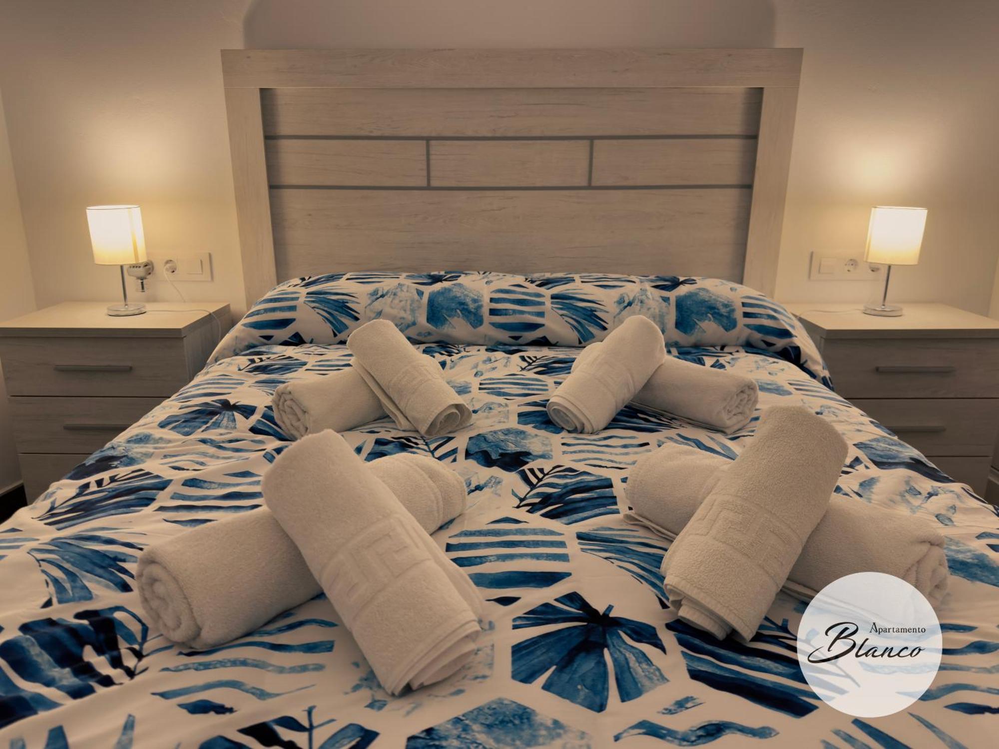 Blanco & Negro Apartment *