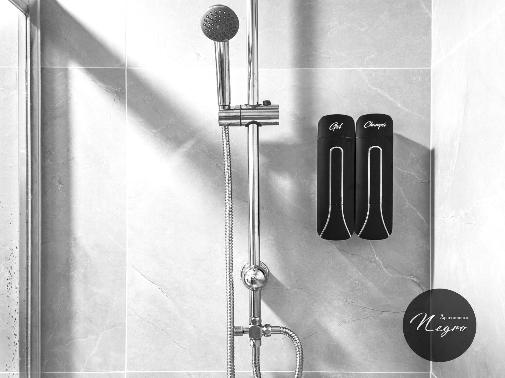 Blanco & Negro Apartment *