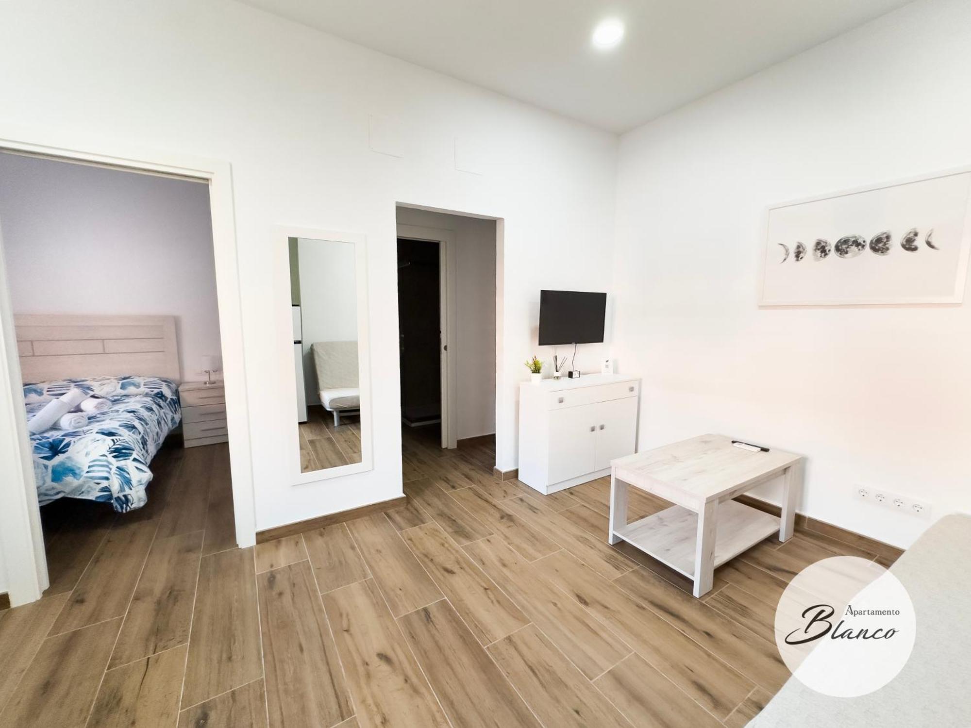 Blanco & Negro Apartment