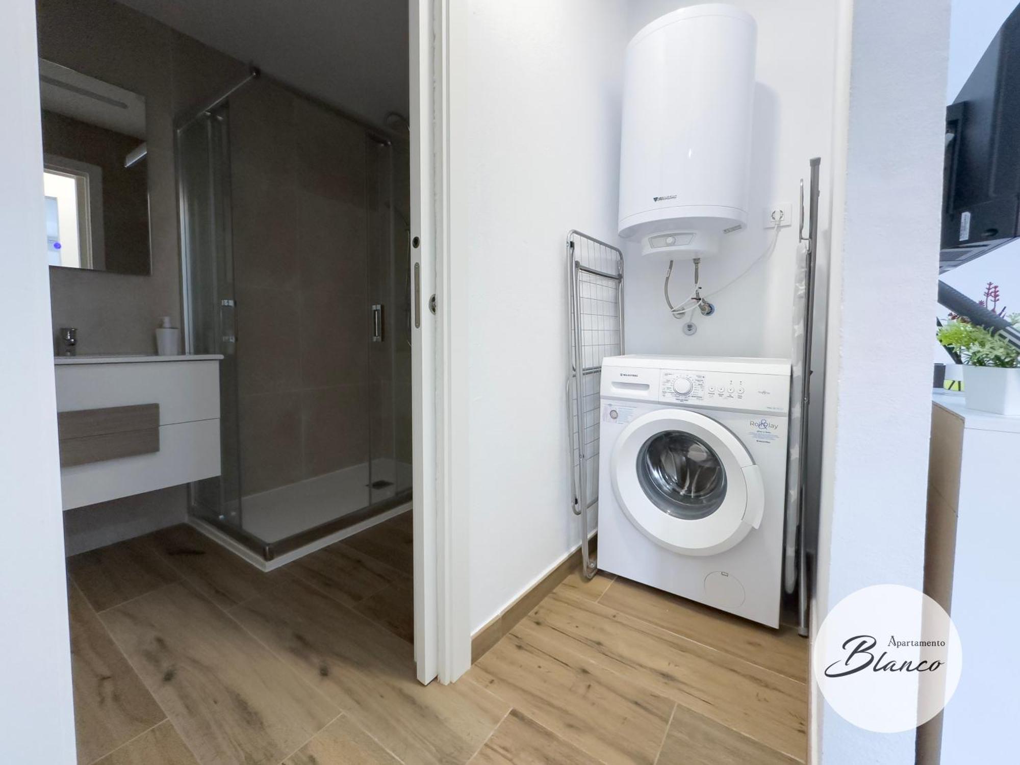 Blanco & Negro Apartment