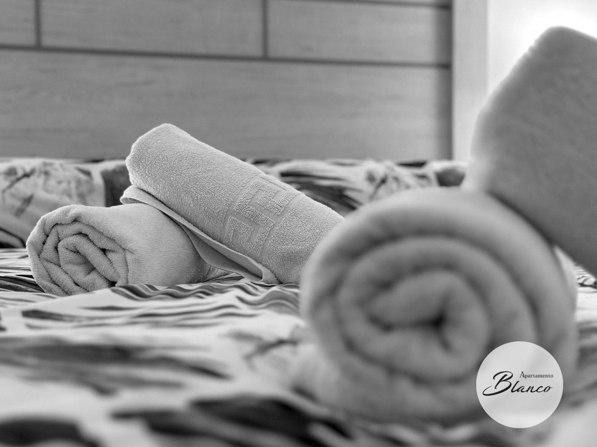 Blanco & Negro Apartment *